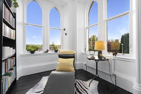 4 bedroom house for sale, 1 Victoria Terrace, Inverness, Highland, IV2