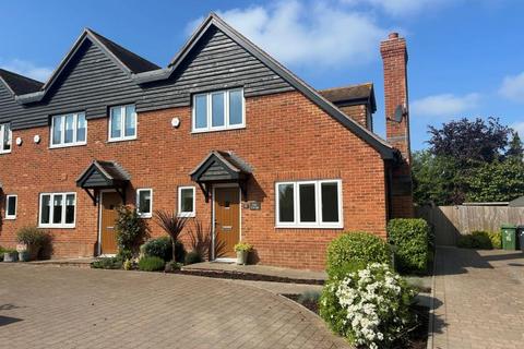 2 bedroom semi-detached house to rent, West End Cottages, Ripley GU23
