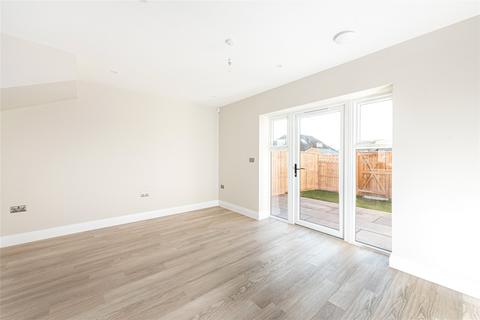 3 bedroom terraced house for sale, Joinery Close, Park Street, Princes Risborough, Buckinghamshire, HP27