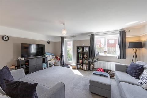8 Geranium Drive, Morpeth, NE61 3EY