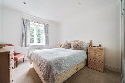 undefined, Reading Road, Berkshire RG41