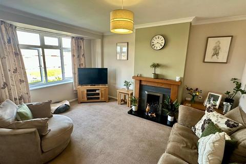 18 Shakespeare Road, Hereford, HR4 0JN