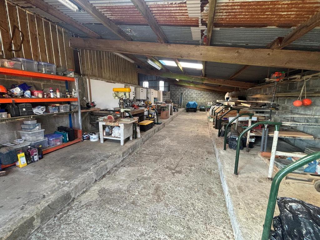 Adjoining workshop