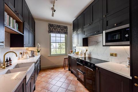 2 bedroom flat for sale, The Broad Walk, Imperial Square, Cheltenham, Gloucestershire, GL50