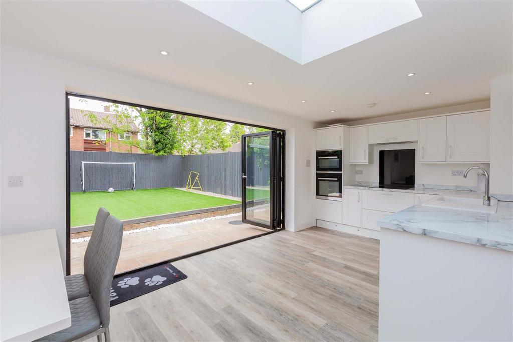 24 Wordsworth Road-9.jpg