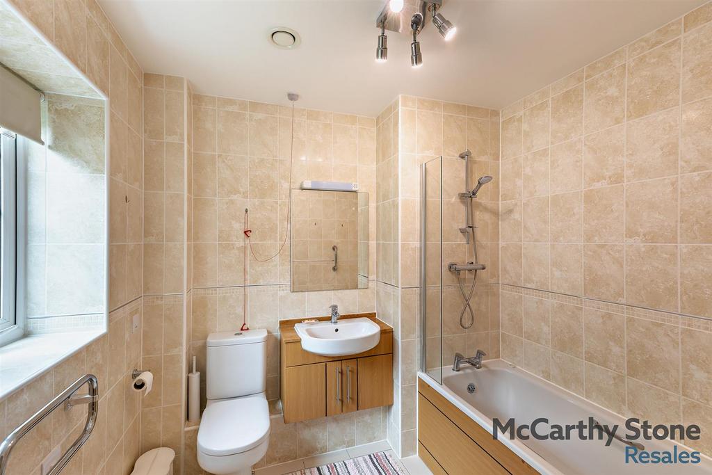 Ensuite
