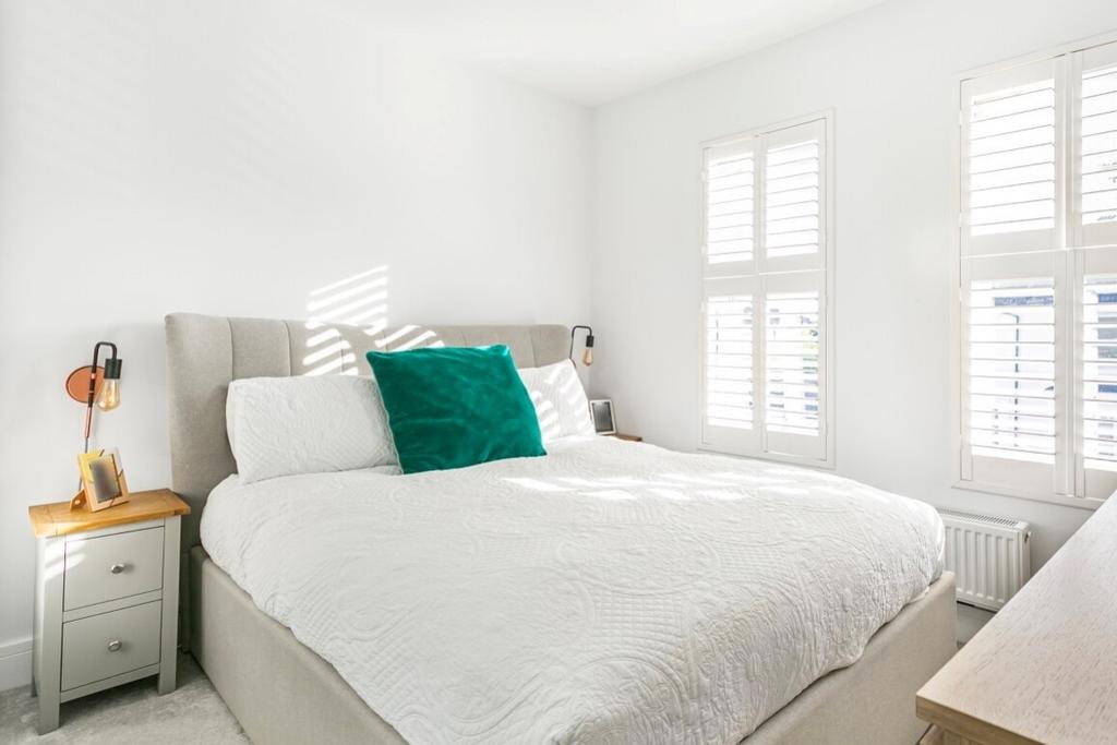 Bed 1