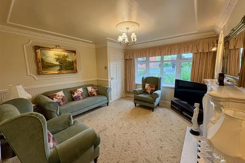 3 bedroom detached house for sale, Florence Road, Bilbrook, Wolverhampton