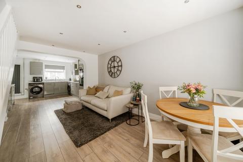 21 Darwin Court, Grimsby, DN34 5XS