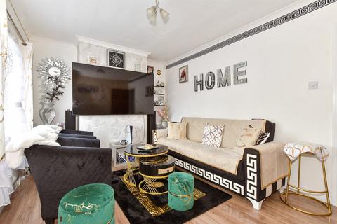 3 bedroom end of terrace house for sale, Mayfield Gardens, Dover CT16