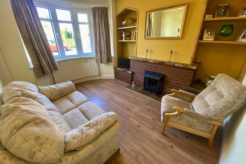 3 bedroom semi-detached house for sale, Woodlands Avenue, Stone