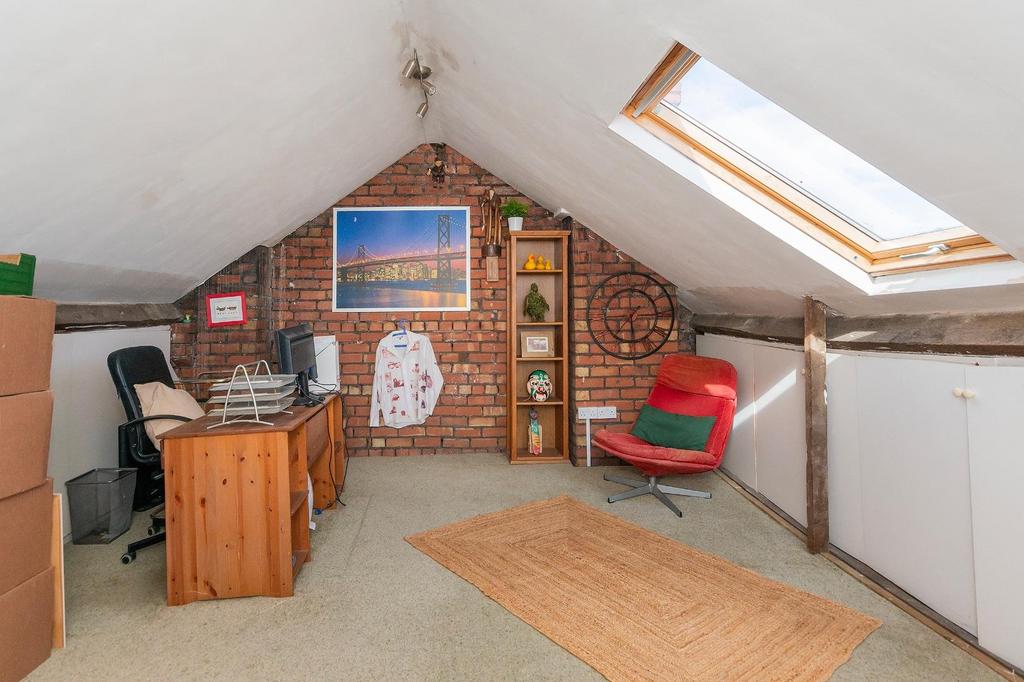 2 S0 RKE - Loft Room B.jpg