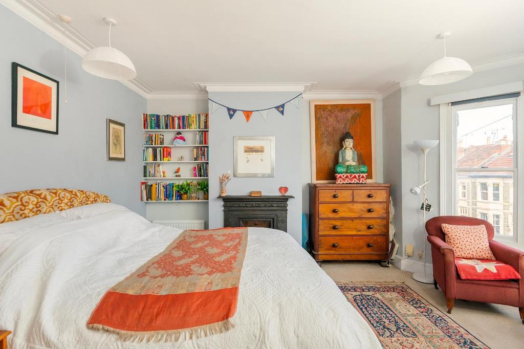 2 S0 RKE - Bedroom I.jpg