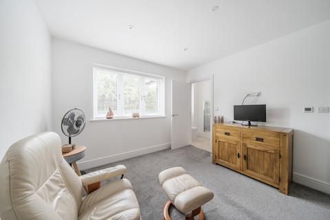 Colebrook Brooklands Way, Farnham, GU9 9BU