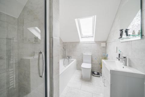 Colebrook Brooklands Way, Farnham, GU9 9BU