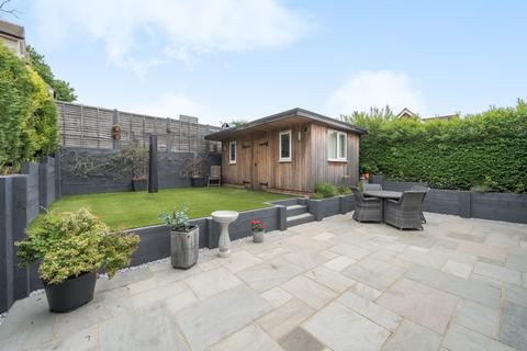 Colebrook Brooklands Way, Farnham, GU9 9BU