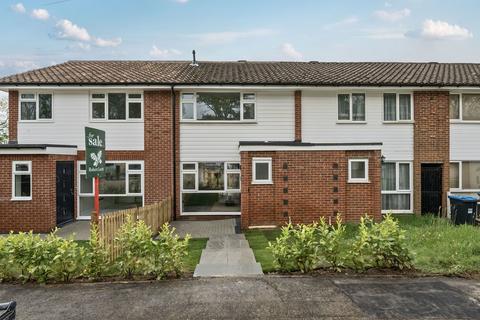 27 Greenacres, Oxted, RH8 0PA