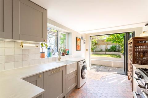 3 bedroom terraced house for sale, Agnes Street, Brighton BN2