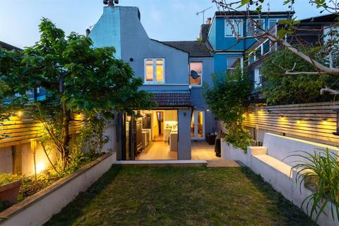 3 bedroom terraced house for sale, Agnes Street, Brighton BN2
