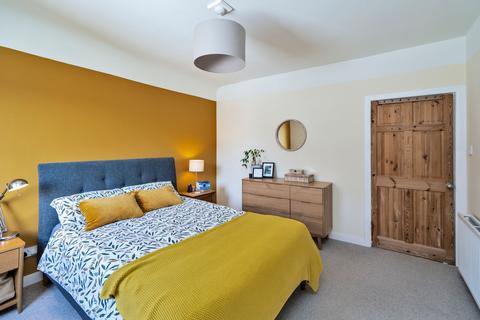 7 Boswall Quadrant, Edinburgh, EH5 2EH