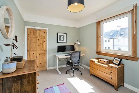 7 Boswall Quadrant, Edinburgh, EH5 2EH