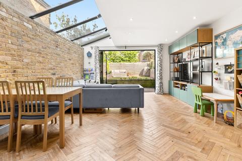 23 Darrell Road, London, SE22 9NJ
