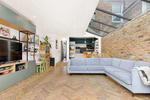 23 Darrell Road, London, SE22 9NJ