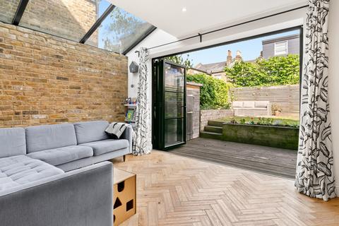23 Darrell Road, London, SE22 9NJ