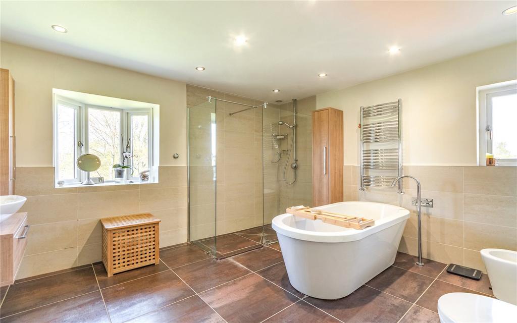 En Suite Bathroom