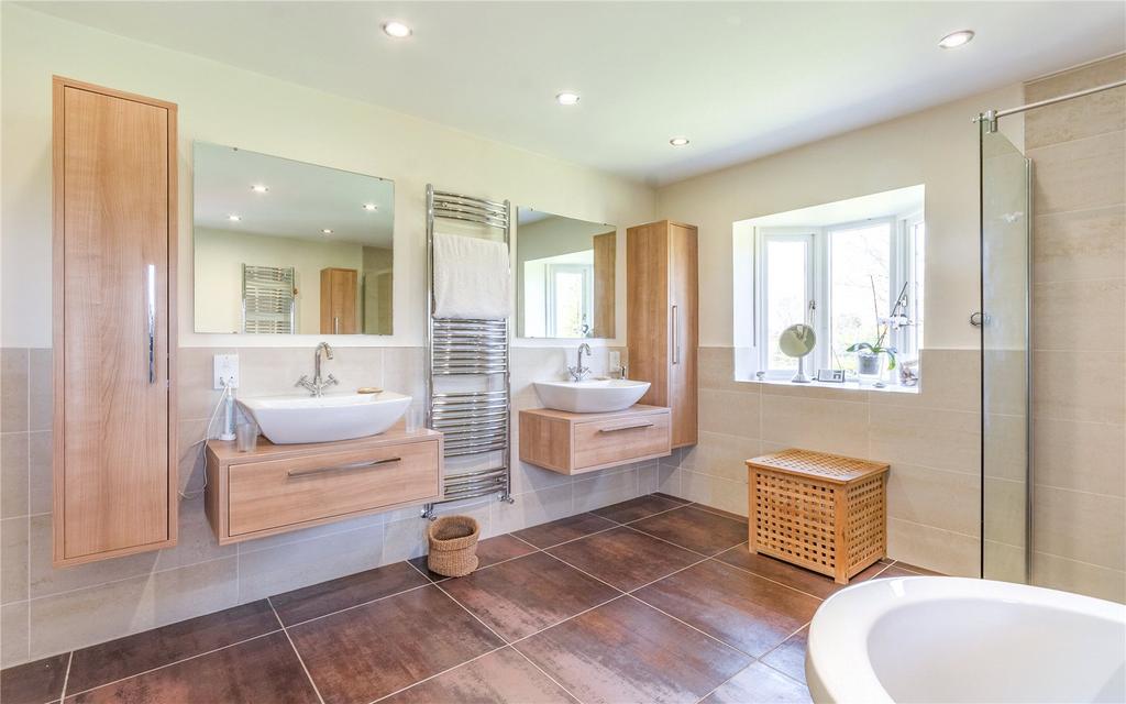 En Suite Bathroom