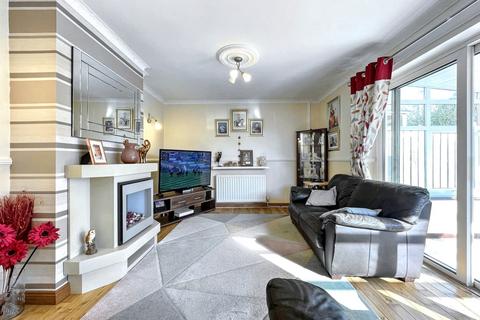 58 Amersham Crescent, Peterlee, SR8 5JJ