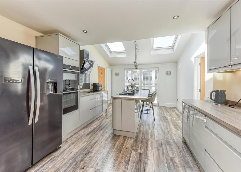 55 Osbourne Road-Kitchen (2).jpg