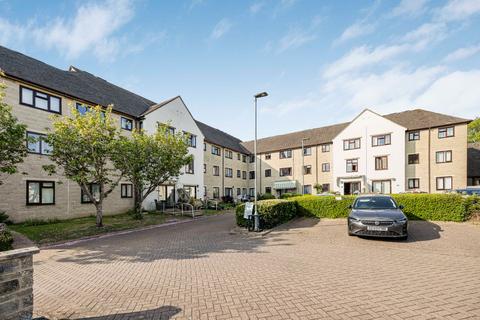 1 bedroom apartment for sale, Barclay Court, Trafalgar Road, Cirencester, Gloucestershire, GL7