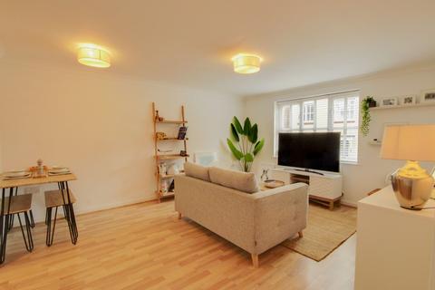 undefined, Weavers Mead, Haywards Heath, RH16