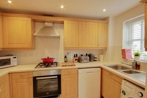 undefined, Weavers Mead, Haywards Heath, RH16