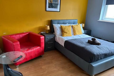 undefined, Frome Drive - HMO INVESTMENT , Wolverhampton, WV11
