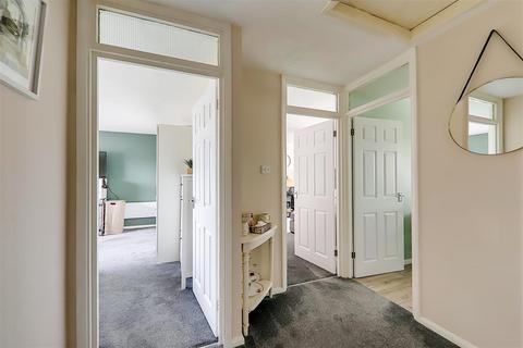 12 Greystone Avenue, Worthing, BN13 1LR