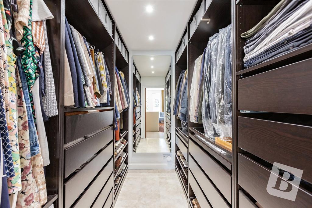 Walk In Wardrobe
