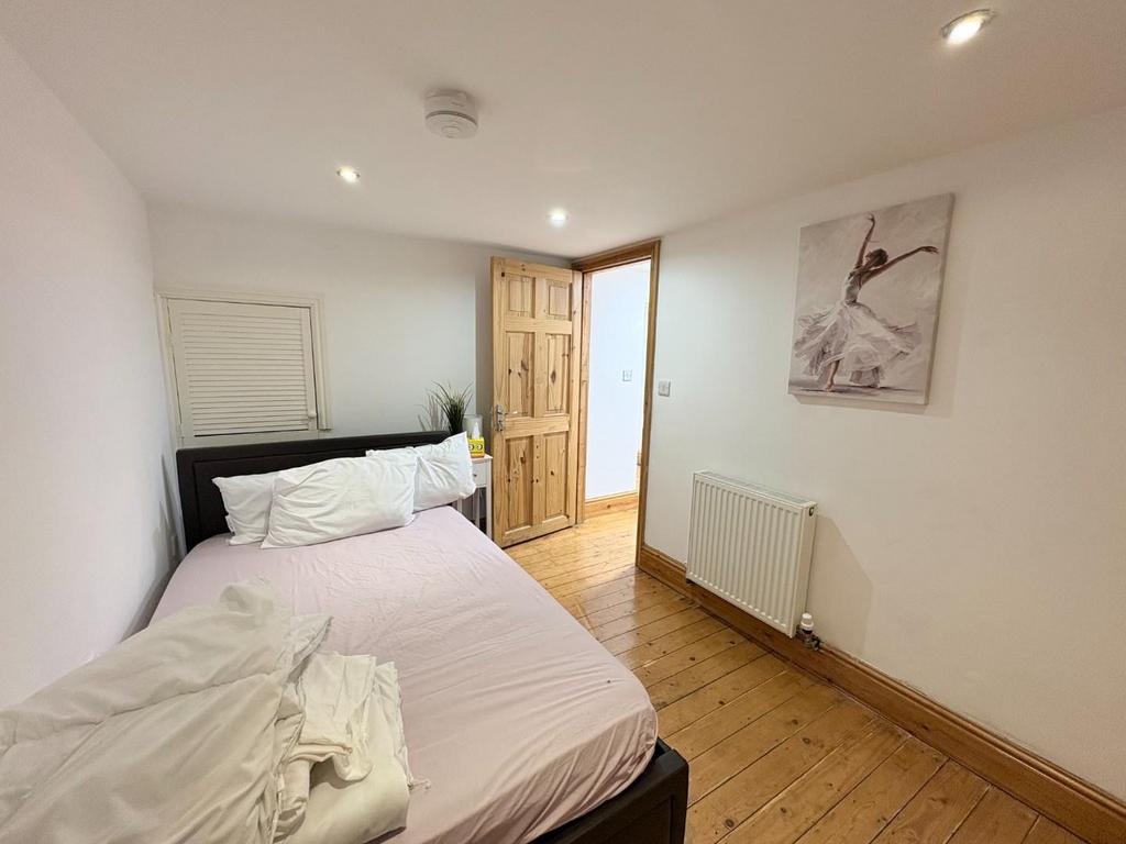 Bedroom 3.jpeg