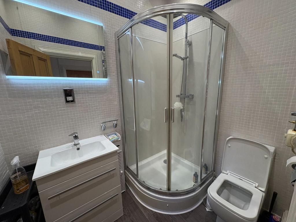 Bathroom.jpeg