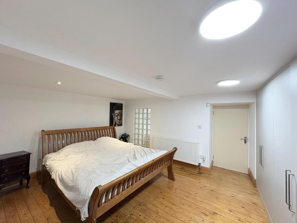 Bedroom 2.jpeg