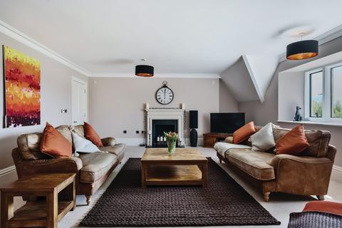 2 bedroom penthouse for sale, Penshurst Road, Penshurst, TN11
