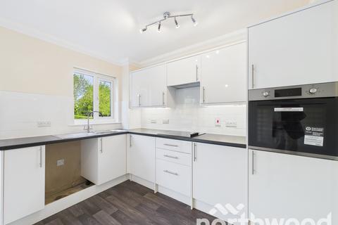 2 bedroom flat for sale, Windsor Court, Singleton, Ashford, TN23