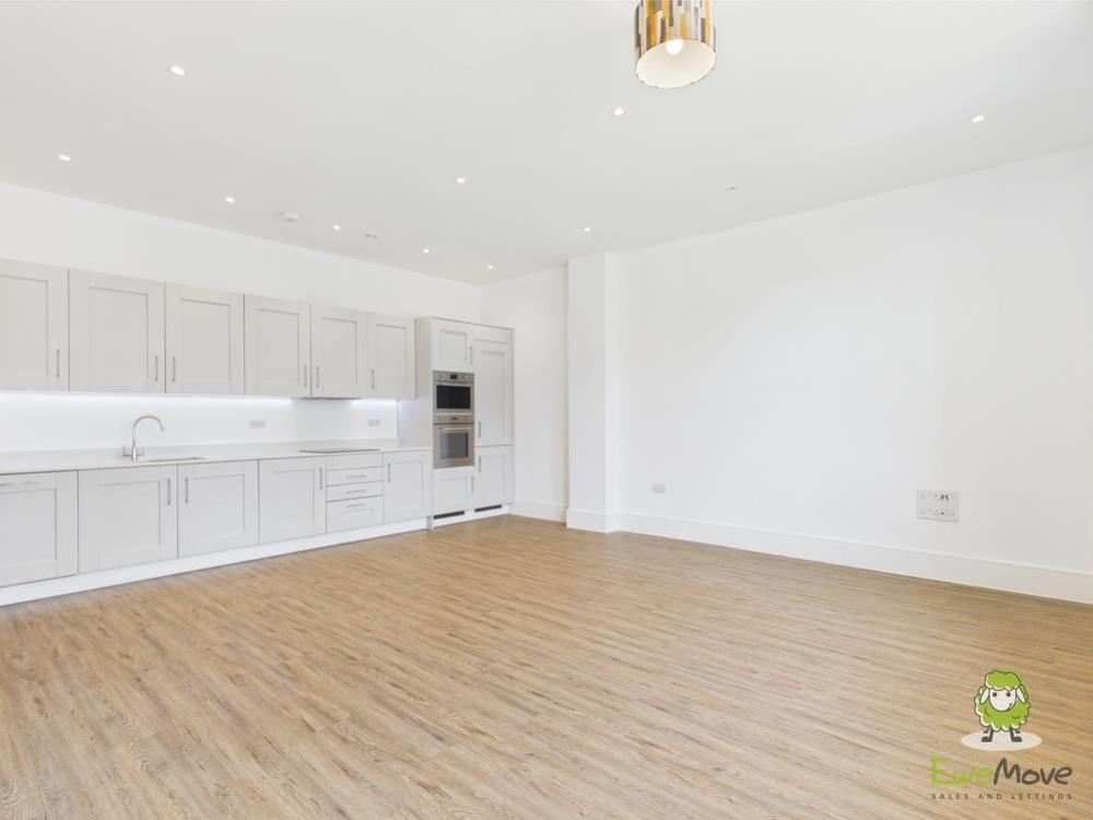 Kitchen. Emily Dimelow Ewemove Whitchurch and Nant