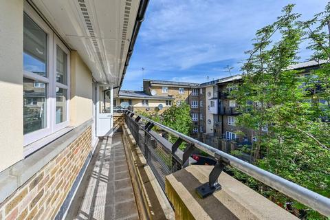 2 bedroom flat for sale, Vivian Comma Close, Finsbury Park, London, N4