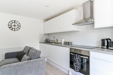 2 bedroom flat for sale, Vivian Comma Close, Finsbury Park, London, N4