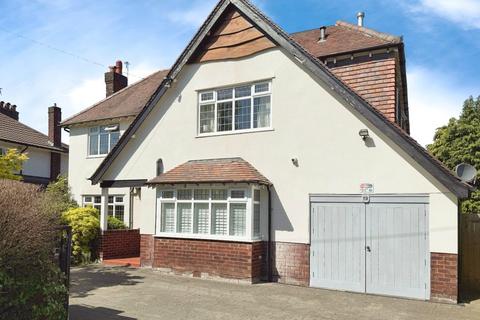 19 Bramley Road, Bramhall, Stockport, SK7 2DW