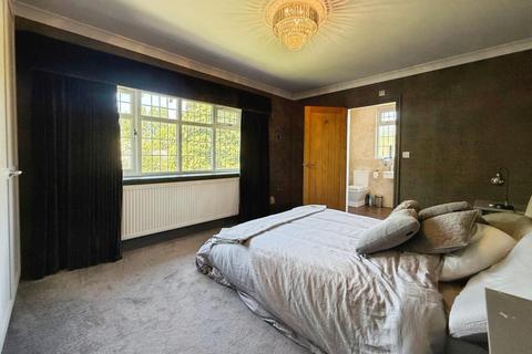 19 Bramley Road, Bramhall, Stockport, SK7 2DW