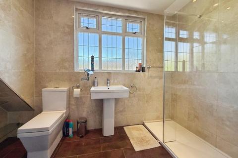 19 Bramley Road, Bramhall, Stockport, SK7 2DW