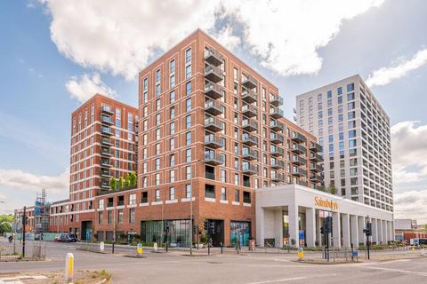 2 bedroom flat for sale, Silkstream, Hendon, London, NW9